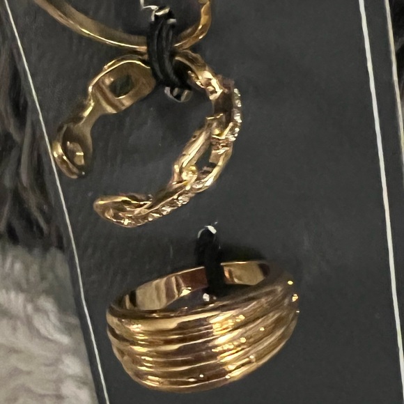 💗💍 NWT Nordstrom Melrose & Market Gold Ring set 4 rings Sz M/L (Appox Sz 6-8) - Picture 5 of 8